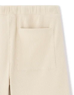 Dandadan - Beige short van Mémé Turbo
