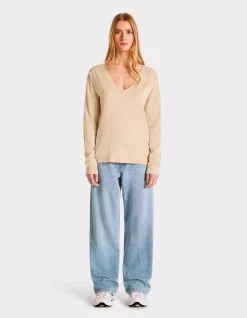 Ecovero soepele viscose trui met V-hals - beige