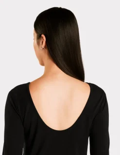 Getailleerd T-shirt met wijde halslijn - zwart