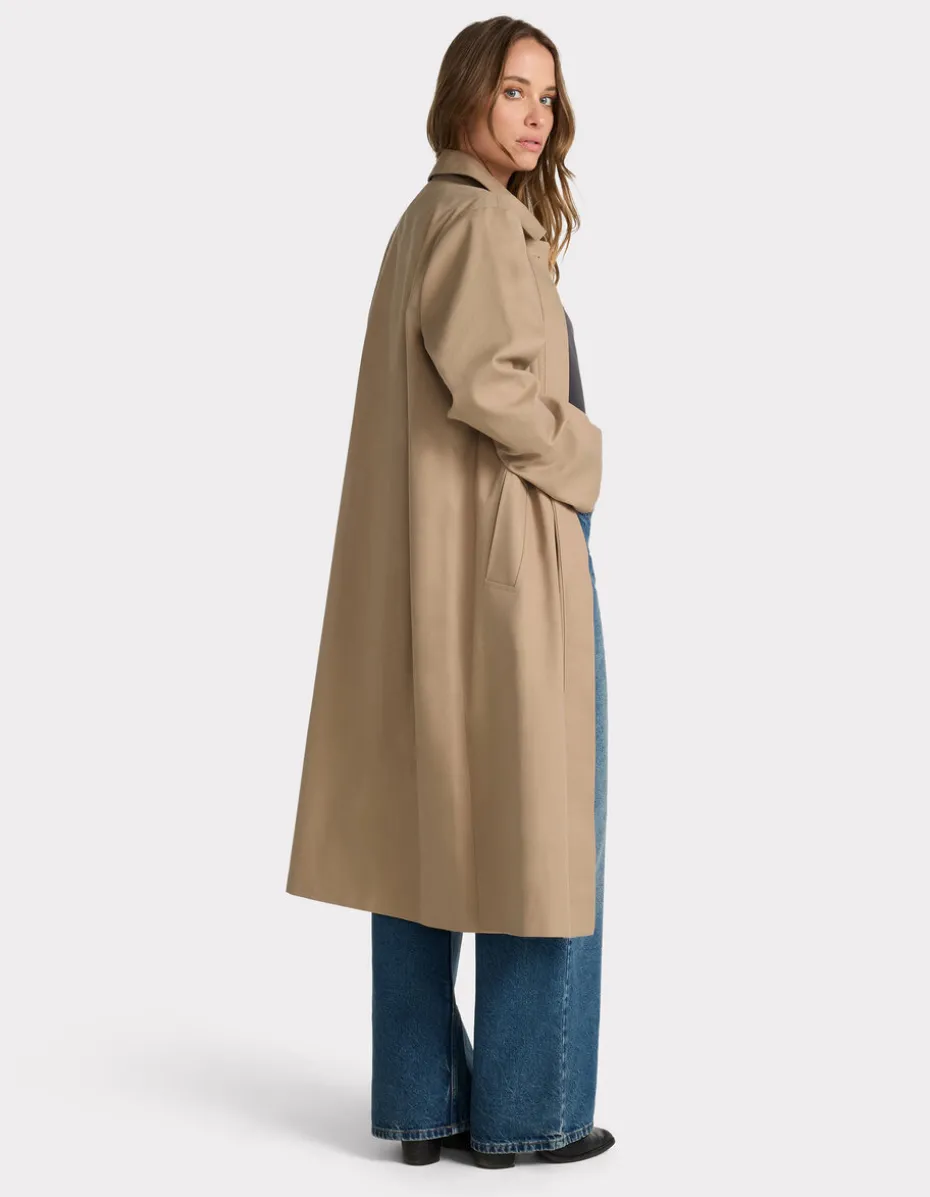 Lange trenchcoat met knopen - camel