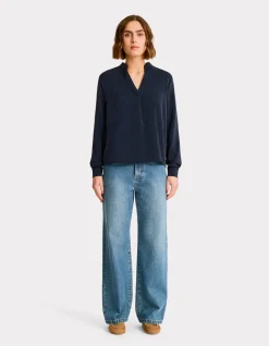 Satijnen blouse met Tunesische halslijn - marineblauw