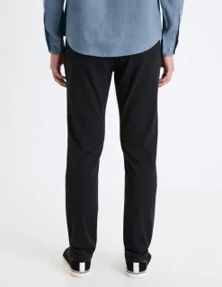 Slim-fit chino broek van stretchkatoen - zwart