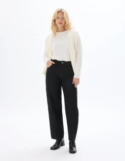 Soepelvallende trui met ronde hals van ECOVERO™ viscose - ecru