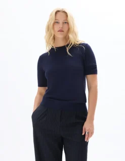 Soepelvallende trui met ronde hals in ECOVERO™ viscose - marineblauw