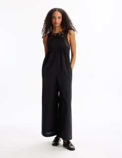 Vloeiende gehaakte jumpsuit aan de bovenkant - zwart