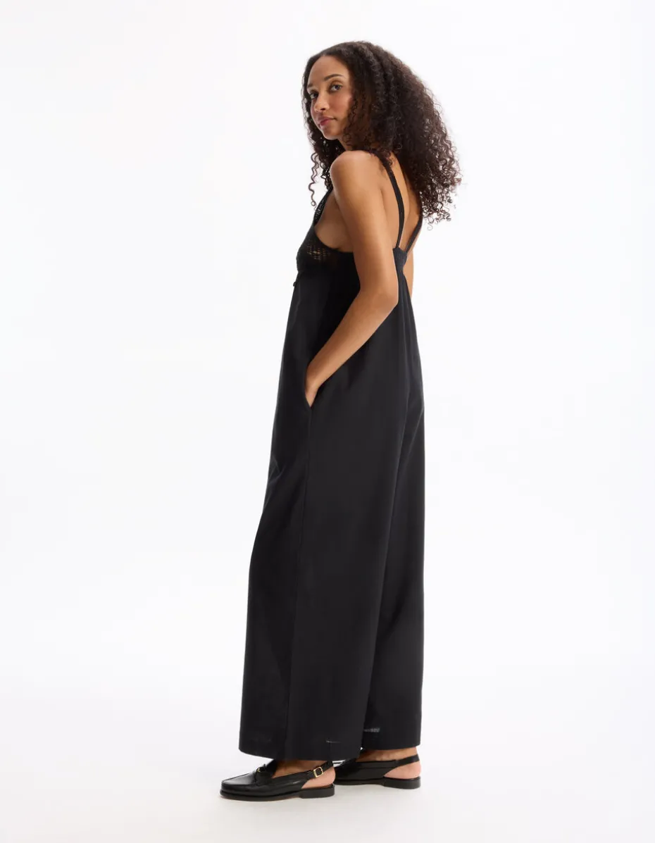 Vloeiende gehaakte jumpsuit aan de bovenkant - zwart